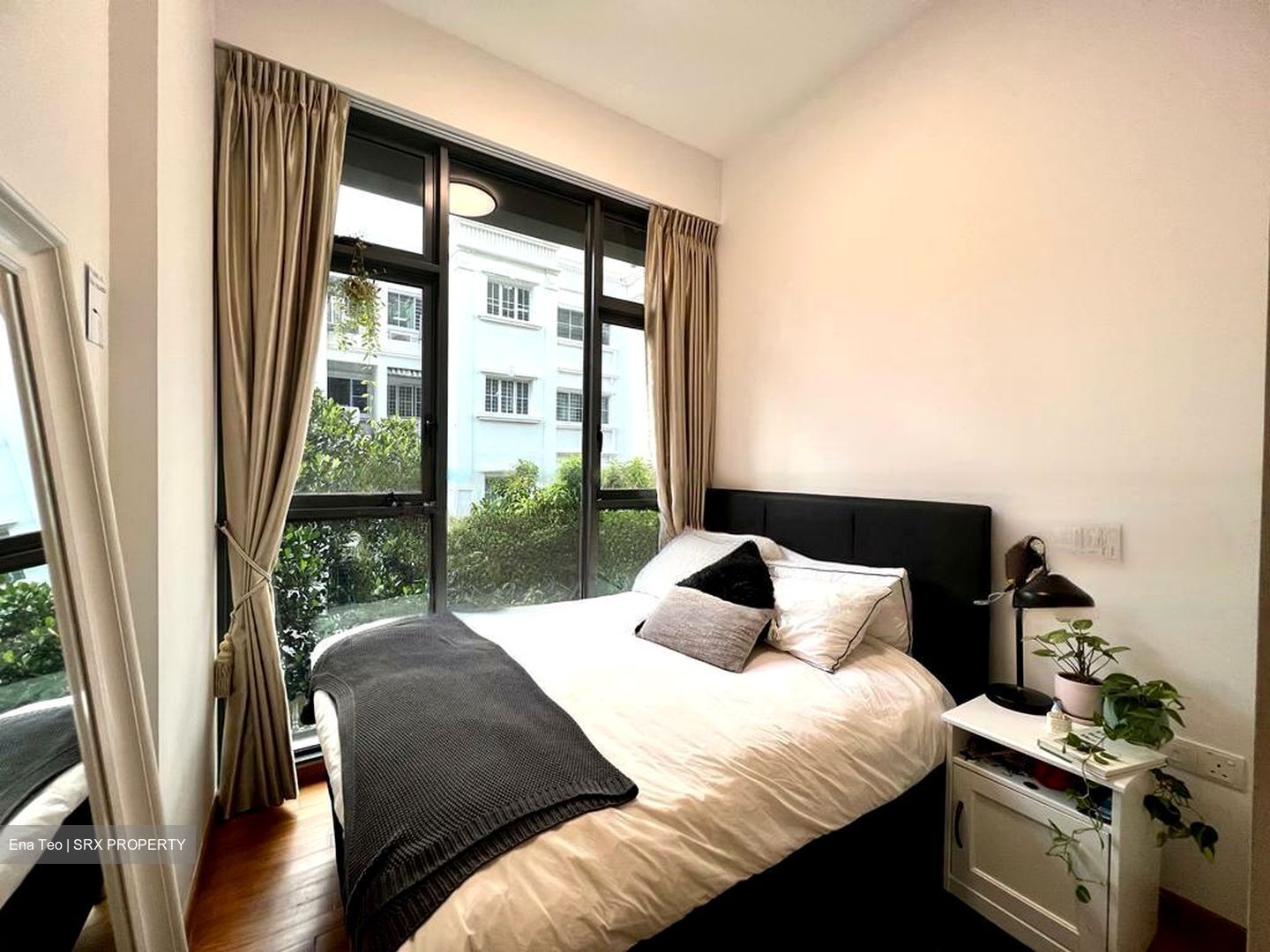 Straits Mansions (D15), Apartment #473492761